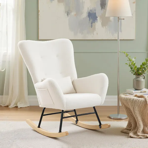 Poltrona Baloiço em Borrego Sintético Poltrona para Amamentação com Encosto Acolchoado Almofada e Base de Madeira de Borracha Suporta 120 kg 67x82x100 cm Creme
