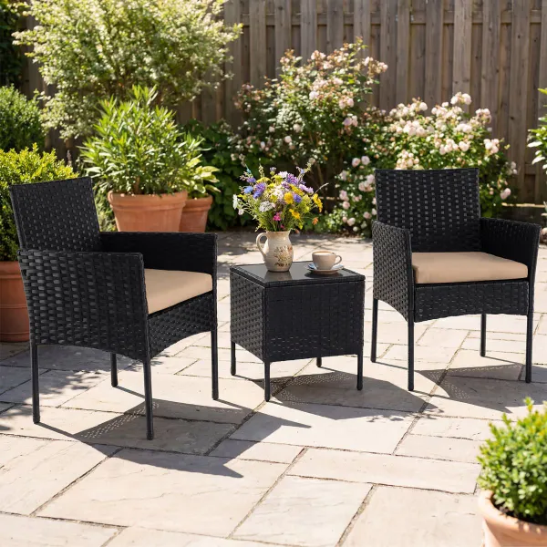 Set Mobili Giardino 3 Pezzi Rattan PE 2 Sedie Tavolo Ausiliare Vetro Temperato Marrone