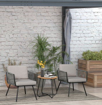 Mobilia del giardino della vedova Set 3 mobili del balcone parti comprende 1 tavolo del centro e 2 poli con cuscini imbottiti grigi