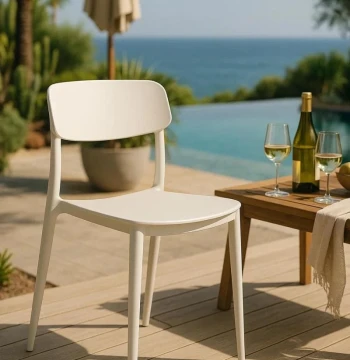 Chaise Bri - Design Nordique Léger pour Intérieur et Extérieur