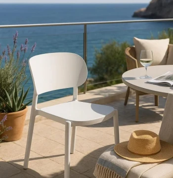 Sedia Tilan - Sedia da Giardino Impilabile e Versatile