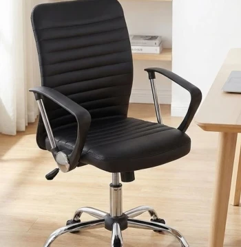 Sedia da Ufficio Rest – Comfort Nordico per il Lavoro Quotidiano